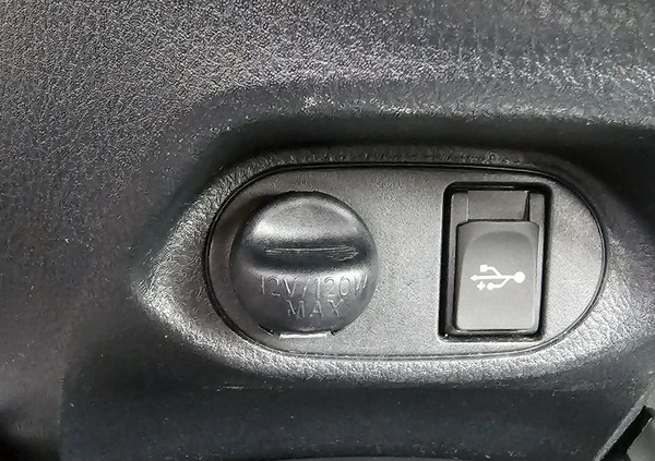 Toyota Yaris cena 49900 przebieg: 63000, rok produkcji 2016 z Olsztyn małe 497